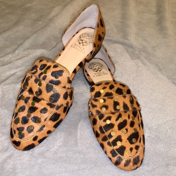 Vince Camuto Shoes - VINCE CAMUTO Wenerly Studded Flats S: 9